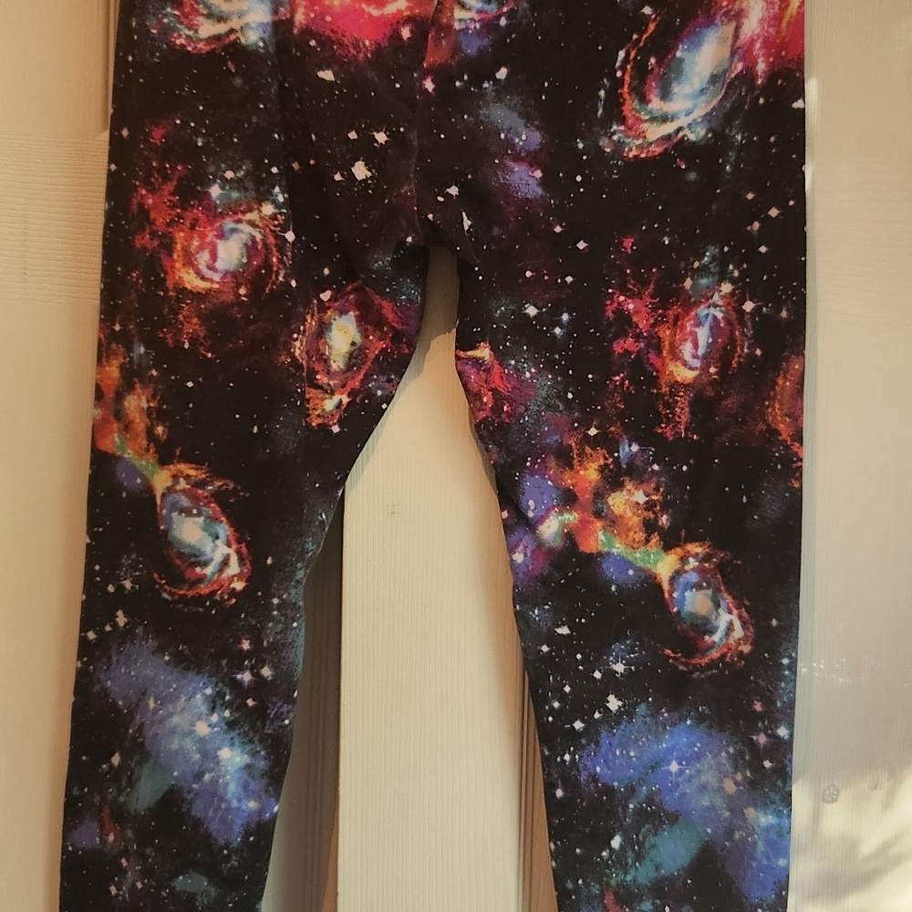 Beutiful, comfortable leggings.